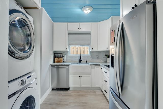 240 NW 9th Avenue, Delray Beach, FL 33444