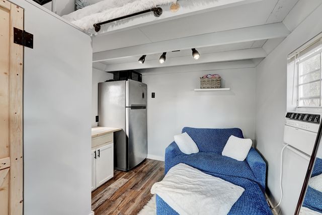 240 NW 9th Avenue, Delray Beach, FL 33444