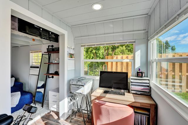 240 NW 9th Avenue, Delray Beach, FL 33444