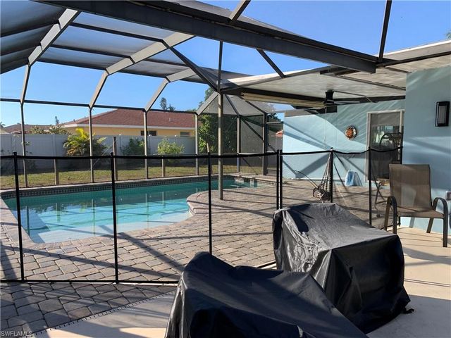 864 SE 41st ST, Cape Coral, FL 33904