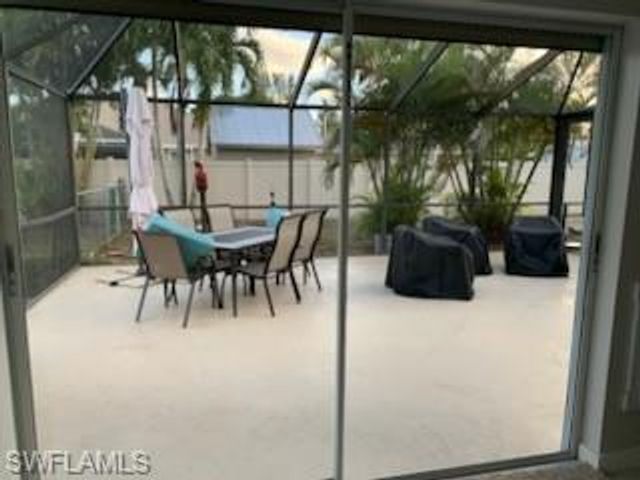 864 SE 41st ST, Cape Coral, FL 33904