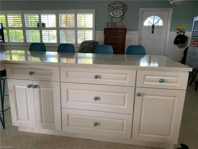 864 SE 41st ST, Cape Coral, FL 33904