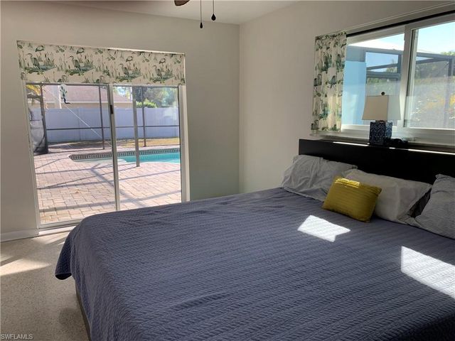 864 SE 41st ST, Cape Coral, FL 33904