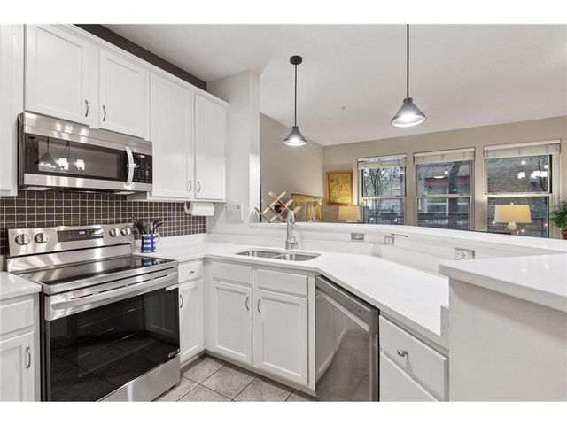 575 N 1st Street 123, Minneapolis, MN 55401