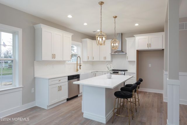 2105 1st Avenue, Toms River, NJ 08753