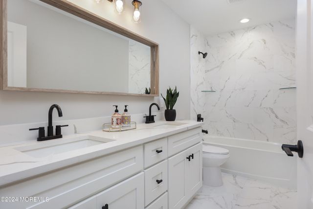 2105 1st Avenue, Toms River, NJ 08753