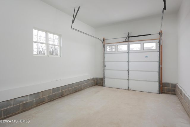 2105 1st Avenue, Toms River, NJ 08753