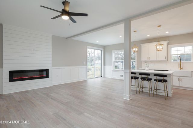 2105 1st Avenue, Toms River, NJ 08753