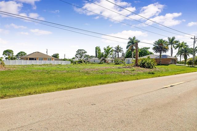 614 JACARANDA PARKWAY E, Cape Coral, FL 33909