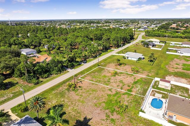614 JACARANDA PARKWAY E, Cape Coral, FL 33909