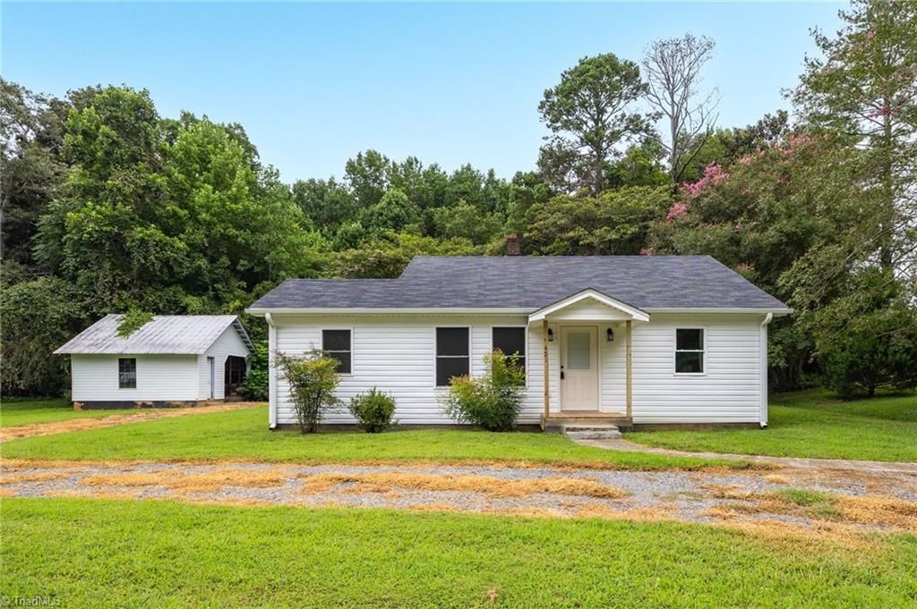 421 Birch Street, Yadkinville, NC 27055