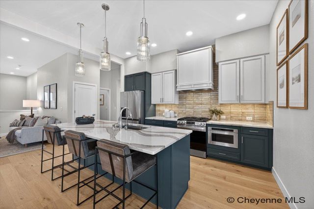 3939 DIXON DR, Cheyenne, WY 82009