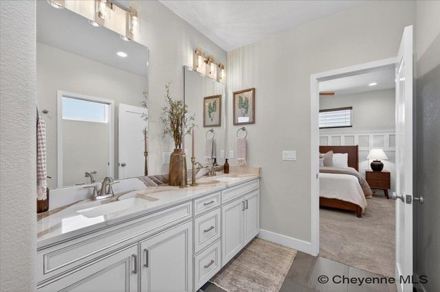 3939 DIXON DR, Cheyenne, WY 82009