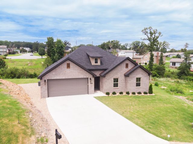 11224 N Shackleford Road, Little Rock, AR 72211