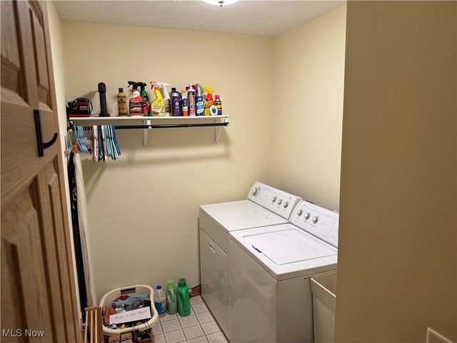 131 Barrington Court, Elyria, OH 44035