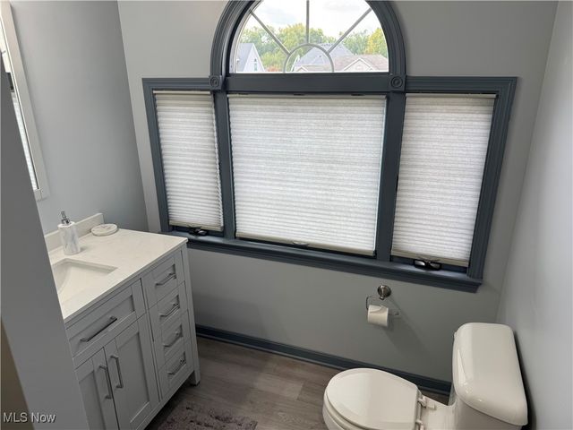 131 Barrington Court, Elyria, OH 44035