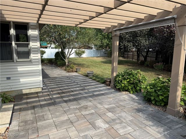 131 Barrington Court, Elyria, OH 44035