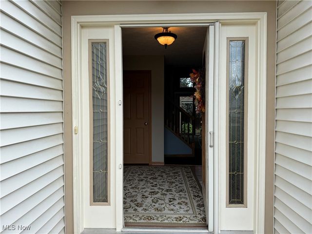 131 Barrington Court, Elyria, OH 44035