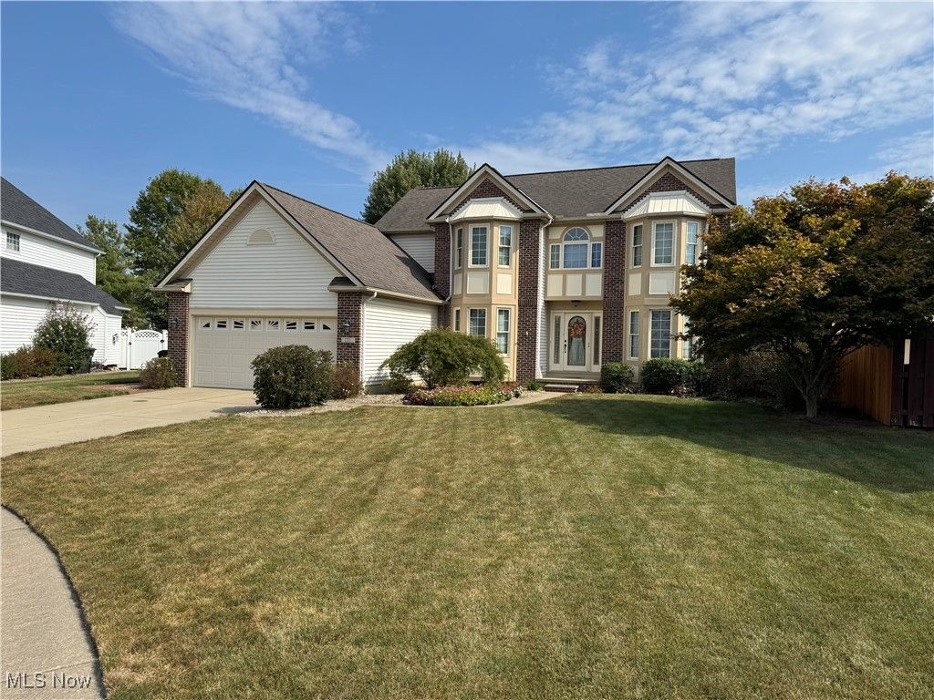 131 Barrington Court, Elyria, OH 44035