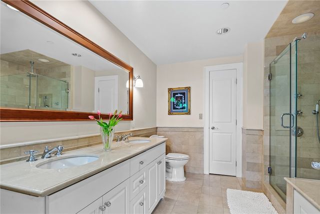 1 Tower Drive 406, Portsmouth, RI 02871