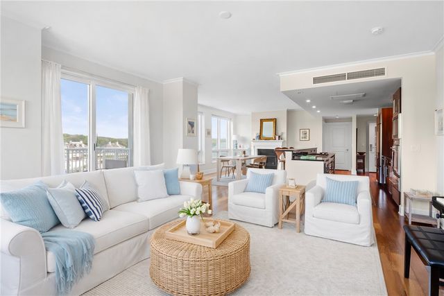 1 Tower Drive 406, Portsmouth, RI 02871