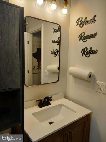 5929 CHRISTIAN ST, Philadelphia, PA 19143