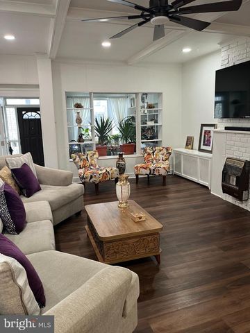 5929 CHRISTIAN ST, Philadelphia, PA 19143