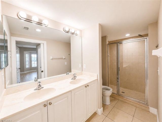 4172 Castilla CIR 201, Fort Myers, FL 33916