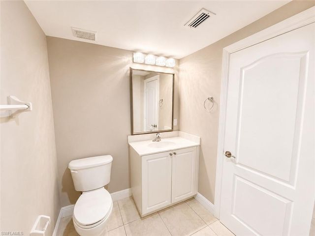 4172 Castilla CIR 201, Fort Myers, FL 33916