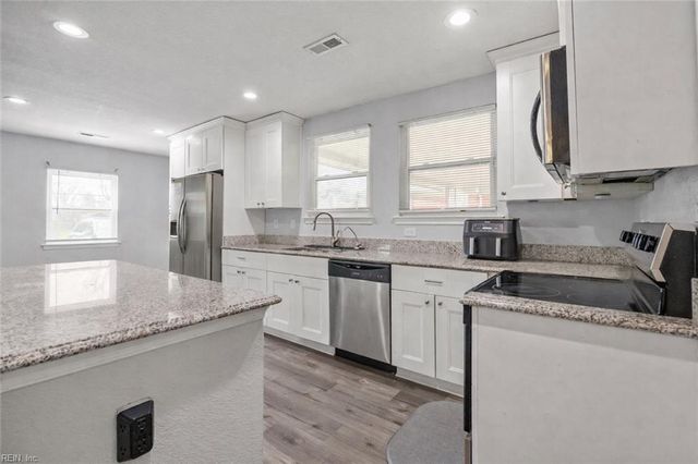 2605 Roanoke AVE, Portsmouth, VA 23704