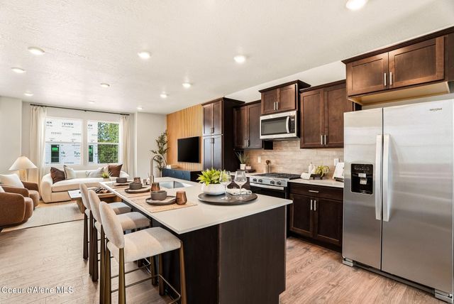 1117 W Pinewood Loop, Coeur D'alene, ID 83814