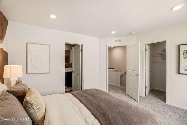 1117 W Pinewood Loop, Coeur D'alene, ID 83814