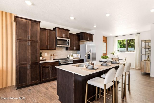 1117 W Pinewood Loop, Coeur D'alene, ID 83814