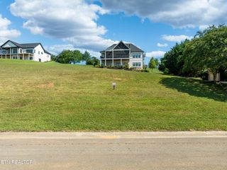 439 Chestnut Lane, Loudon, TN 37774