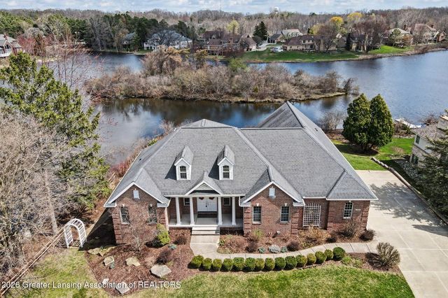 6330 Island Lake Drive, East Lansing, MI 48823