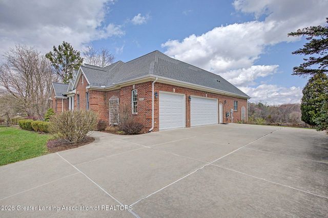 6330 Island Lake Drive, East Lansing, MI 48823