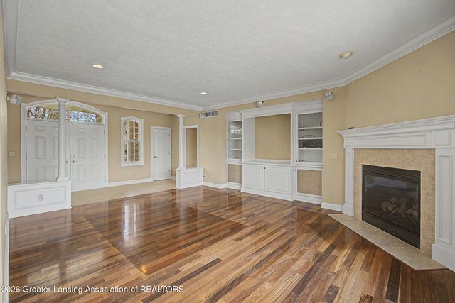 6330 Island Lake Drive, East Lansing, MI 48823