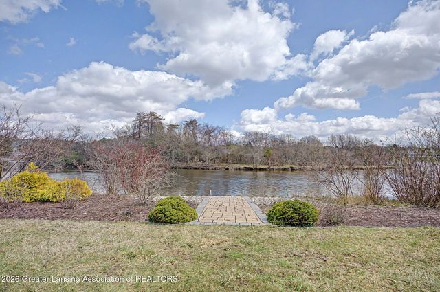 6330 Island Lake Drive, East Lansing, MI 48823