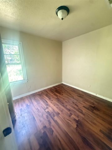 2951 Poland Street, Shreveport, LA 71103