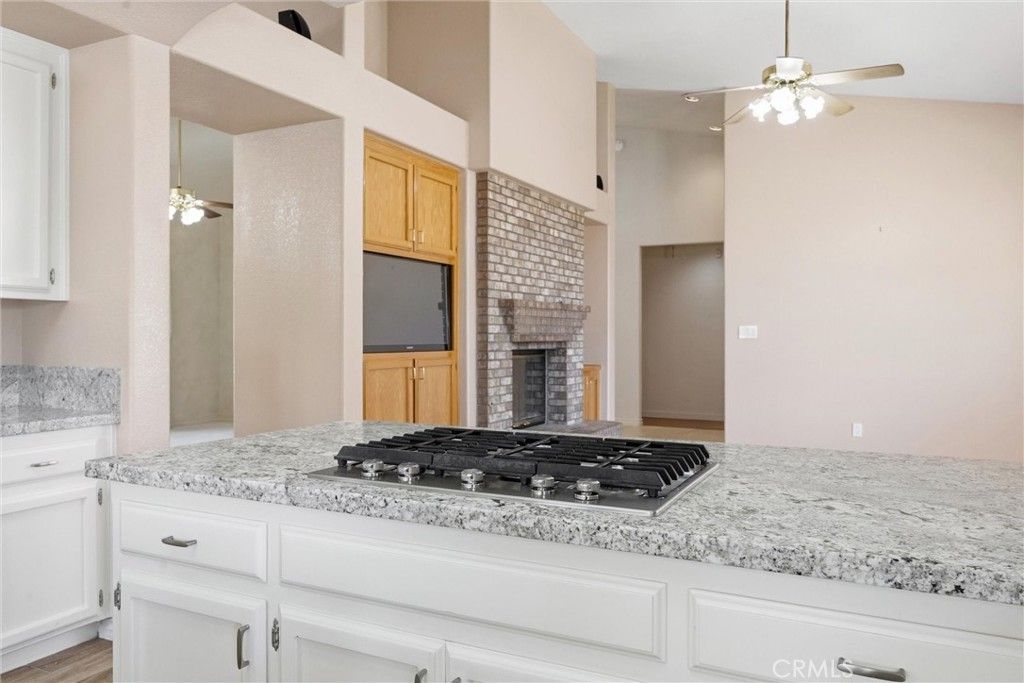 Image 18 of property listing at 8706 Dalby Court, Bakersfield, CA 93313