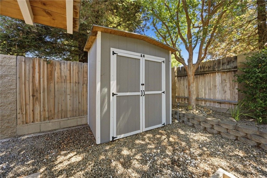Image 57 of property listing at 8706 Dalby Court, Bakersfield, CA 93313