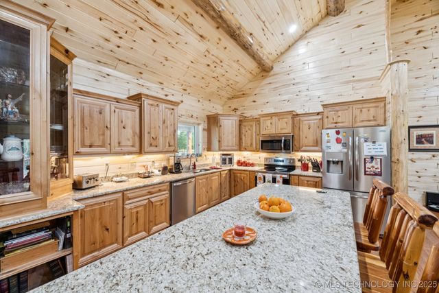 10080 E 420 Road, Strang, OK 74367