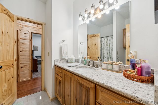 10080 E 420 Road, Strang, OK 74367