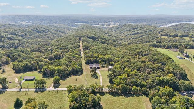 10080 E 420 Road, Strang, OK 74367