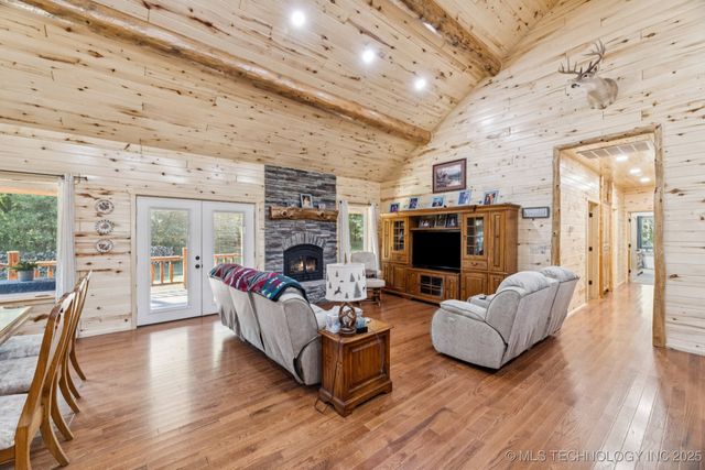 10080 E 420 Road, Strang, OK 74367