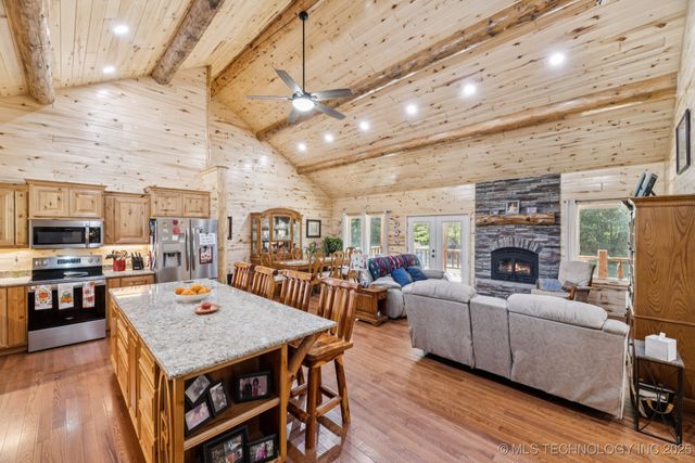 10080 E 420 Road, Strang, OK 74367