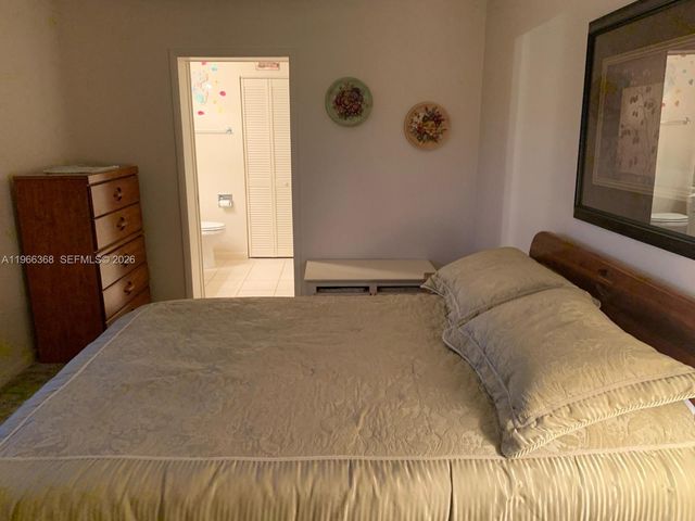 2340 Jacaranda Ct., Lehigh Acres, FL 33936