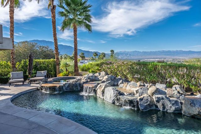 7 Mirada Circle, Rancho Mirage, CA 92270