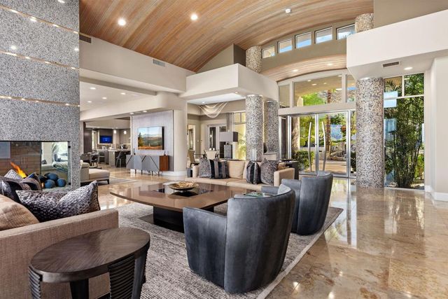 7 Mirada Circle, Rancho Mirage, CA 92270