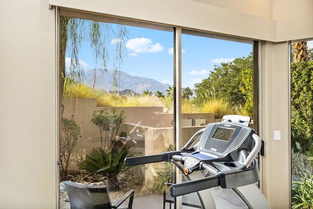 7 Mirada Circle, Rancho Mirage, CA 92270